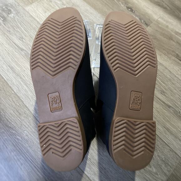 Kodiak Low Rider V Cut Ankle Boots Women Sz 9 Black Leather Slip In - Picture 5 of 10